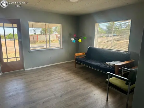 687 Main ST, Coal Creek, CO 81221