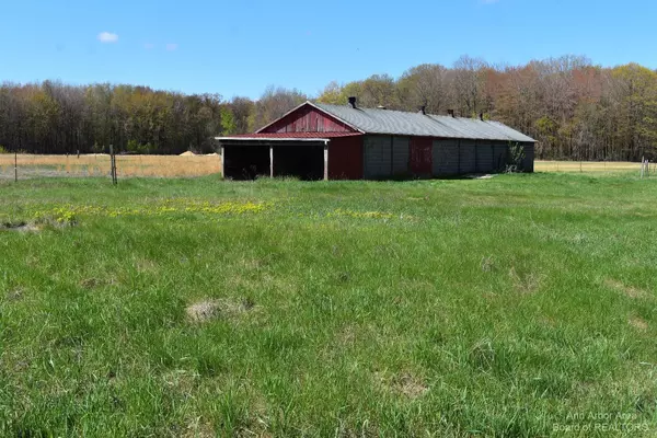 1 Tuttlehill, Milan, MI 48160