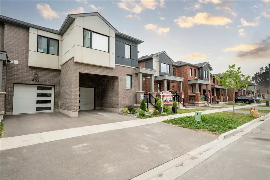 451 GORDON KRANTZ AVE, Milton, ON L9E 1W1