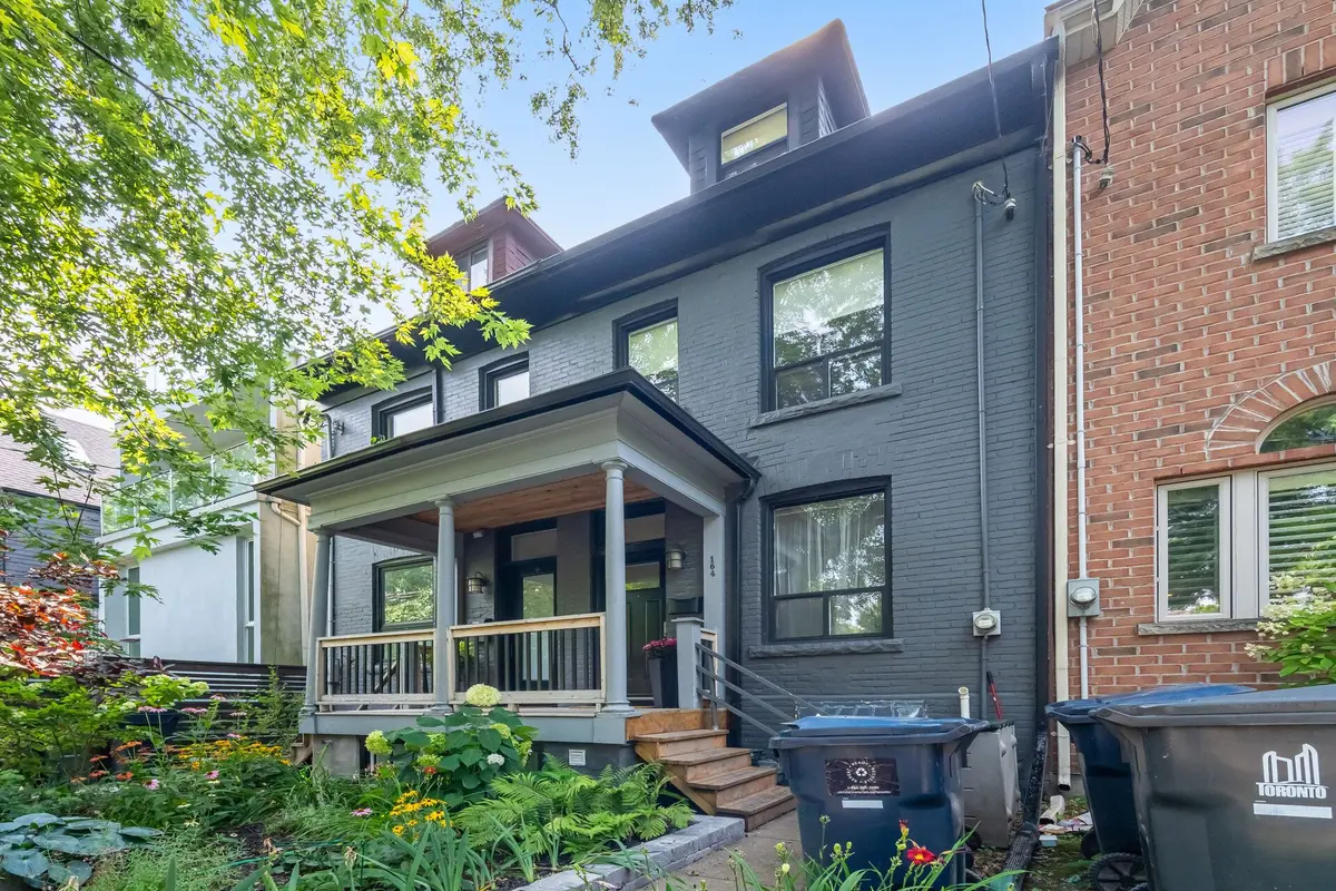 Toronto E01, ON M4M 2P8,164 Morse ST