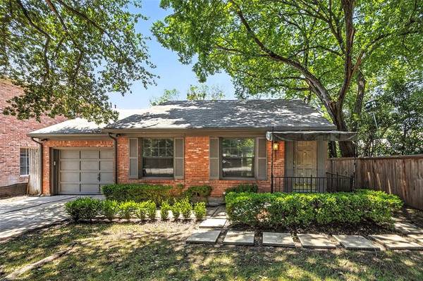 4809 Washburn Avenue,  Fort Worth,  TX 76107