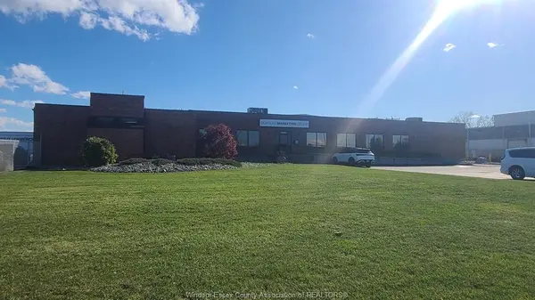 4960 WALKER Road #2, Tecumseh, ON N0R 1L0