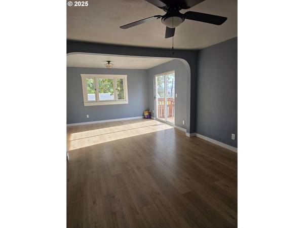 Pendleton, OR 97801,510 NW 11TH ST