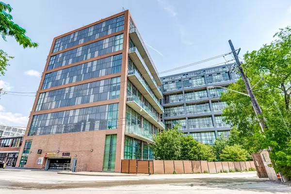 Toronto C01, ON M6K 0B3,5 Hanna AVE #449