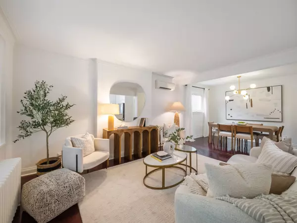 Toronto E06, ON M1N 2W9,45 Hunt Club DR