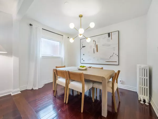 Toronto E06, ON M1N 2W9,45 Hunt Club DR