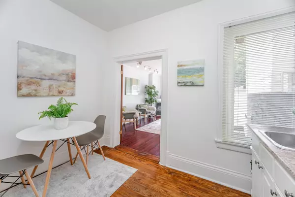 Toronto E01, ON M4M 2P8,164 Morse ST