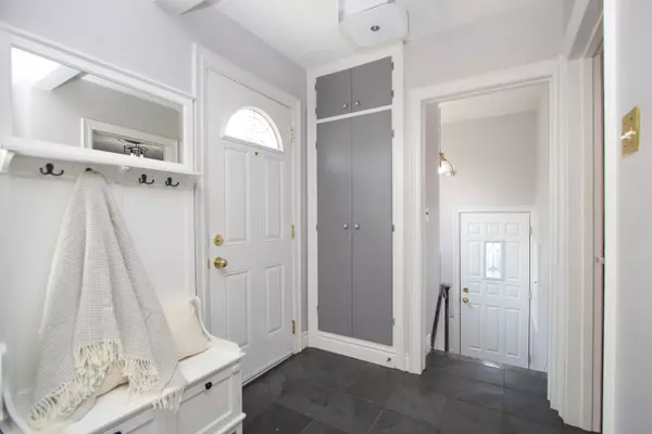 Toronto E04, ON M1R 4L9,52 Terraview BLVD