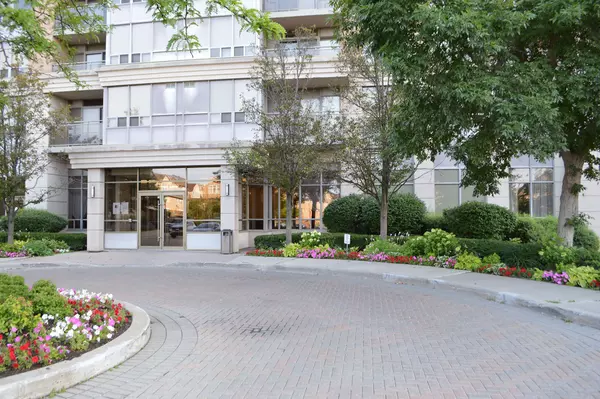 Mississauga, ON L5R 4G9,55 Strathaven DR #1707