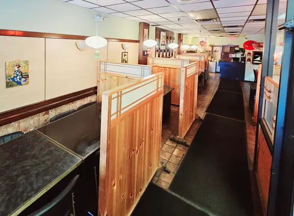 18 Jane ST, Toronto W02, ON M6S 3Y2