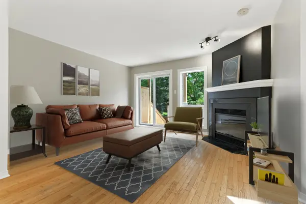 Hunt Club - South Keys And Area, ON K1G 5P9,214 Briston Private