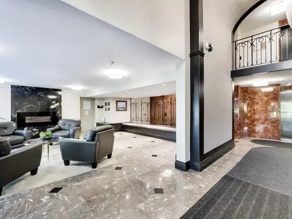 Hamilton, ON L8E 3M6,500 Green RD #203