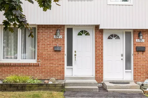 Blossom Park - Airport And Area, ON K1T 1T3,3192 Bannon WAY