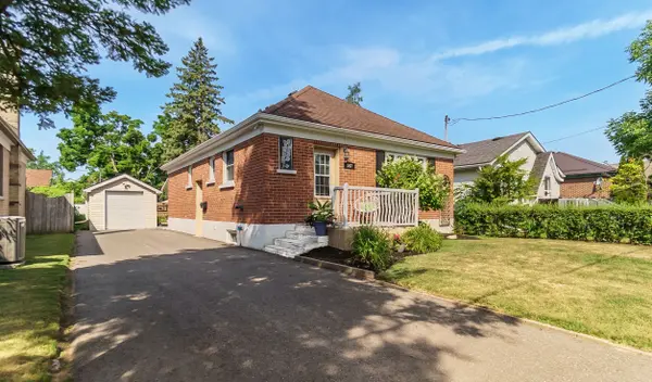 647 Montrose ST,  Peterborough South,  ON K9J 3C3