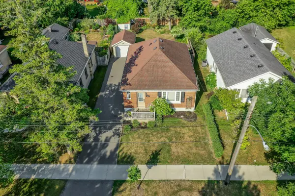 647 Montrose ST, Peterborough South, ON K9J 3C3