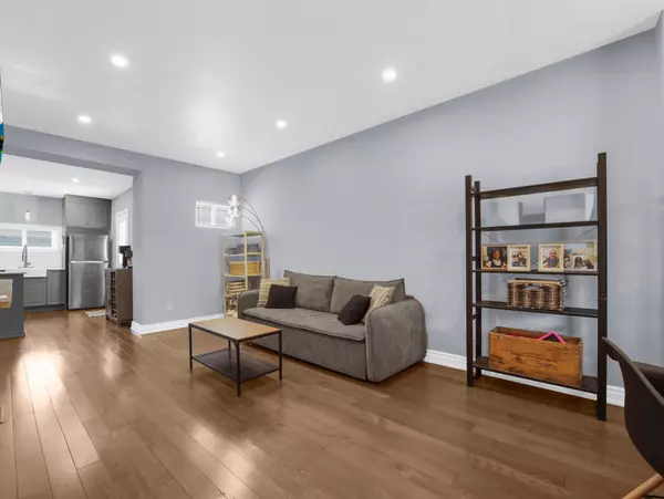 Hamilton, ON L8L 3R5,114 BURTON ST