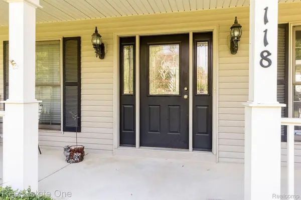 Leonard, MI 48367,118 ADDISON MEADOWS CT