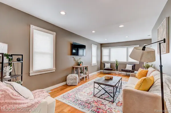 Madison Heights, MI 48071,612 E BARRETT AVE