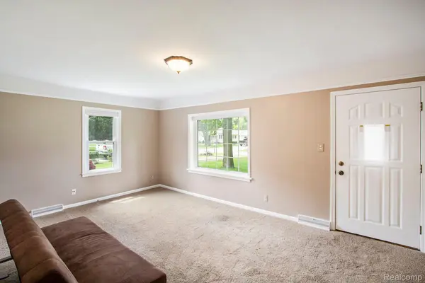 Clinton Township, MI 48035,36556 Birwood ST