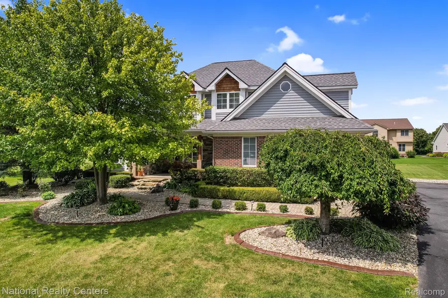 1457 ANCHOR LN, Highland, MI 48356