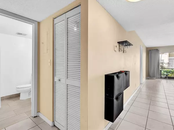 Coral Springs, FL 33065,4165 NW 90th Ave #103