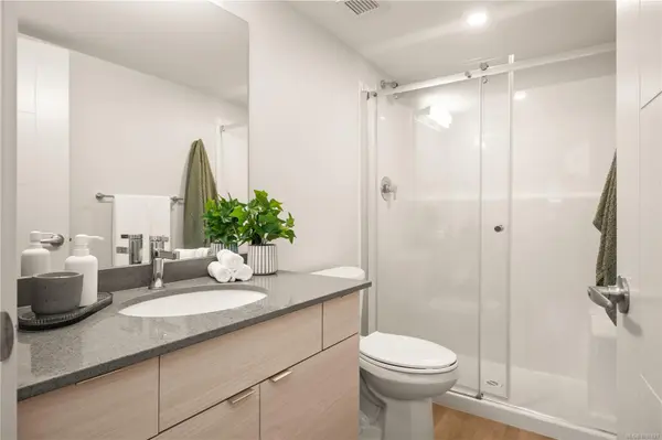 Nanaimo, BC V9T 0M7,4810 Cedar Ridge Pl #312