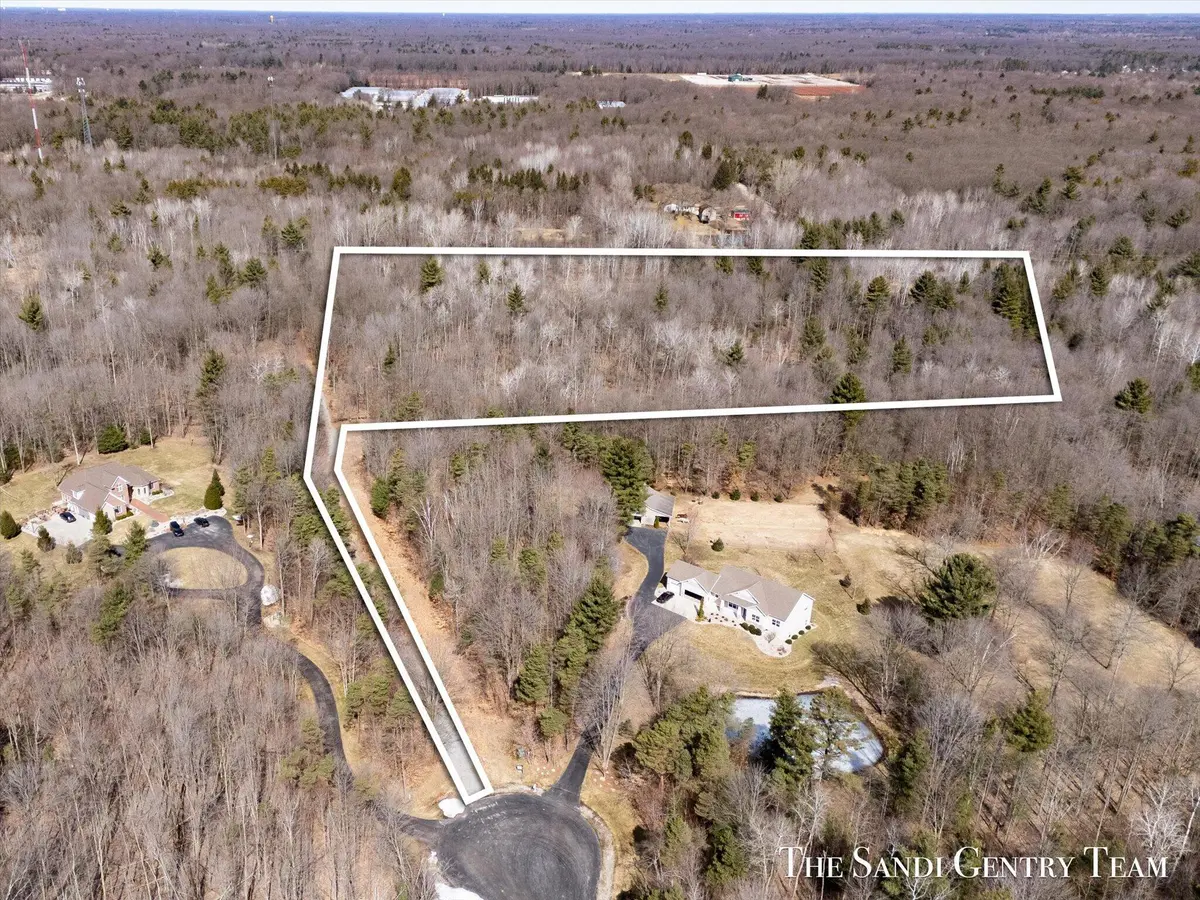 Spring Lake, MI 49456,16400 Longleaf LN