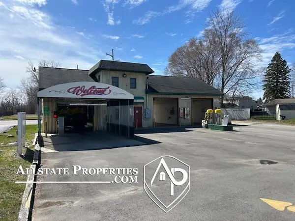 8384 Main ST, Birch Run Twp, MI 48415