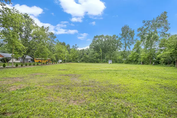 Constantine, MI 49042,14080 Riverside DR