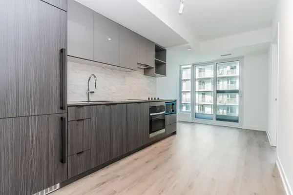 252 Church ST #5609, Toronto C08, ON M5B 0E6