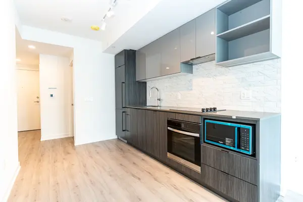 252 Church ST #5609, Toronto C08, ON M5B 0E6