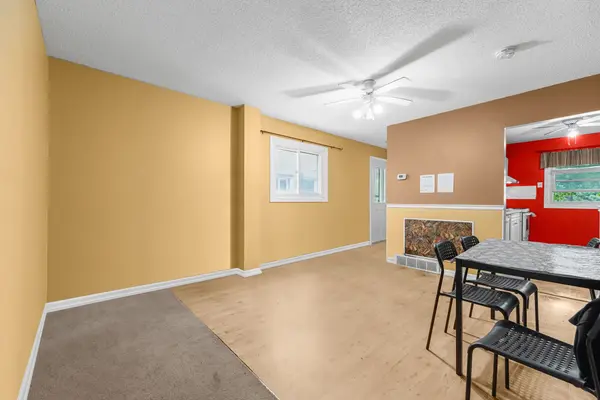 651 Albert ST #J, Waterloo, ON N2L 3V5