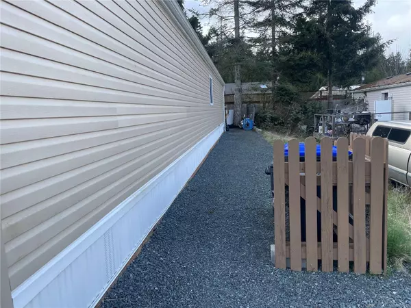 1733 Whibley Rd #4 Coombs, BC V0R 1M0