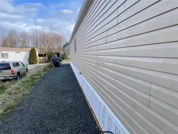 1733 Whibley Rd #4 Coombs, BC V0R 1M0