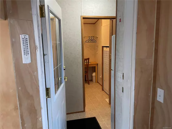 1733 Whibley Rd #4 Coombs, BC V0R 1M0