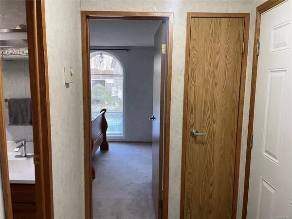 1733 Whibley Rd #4 Coombs, BC V0R 1M0