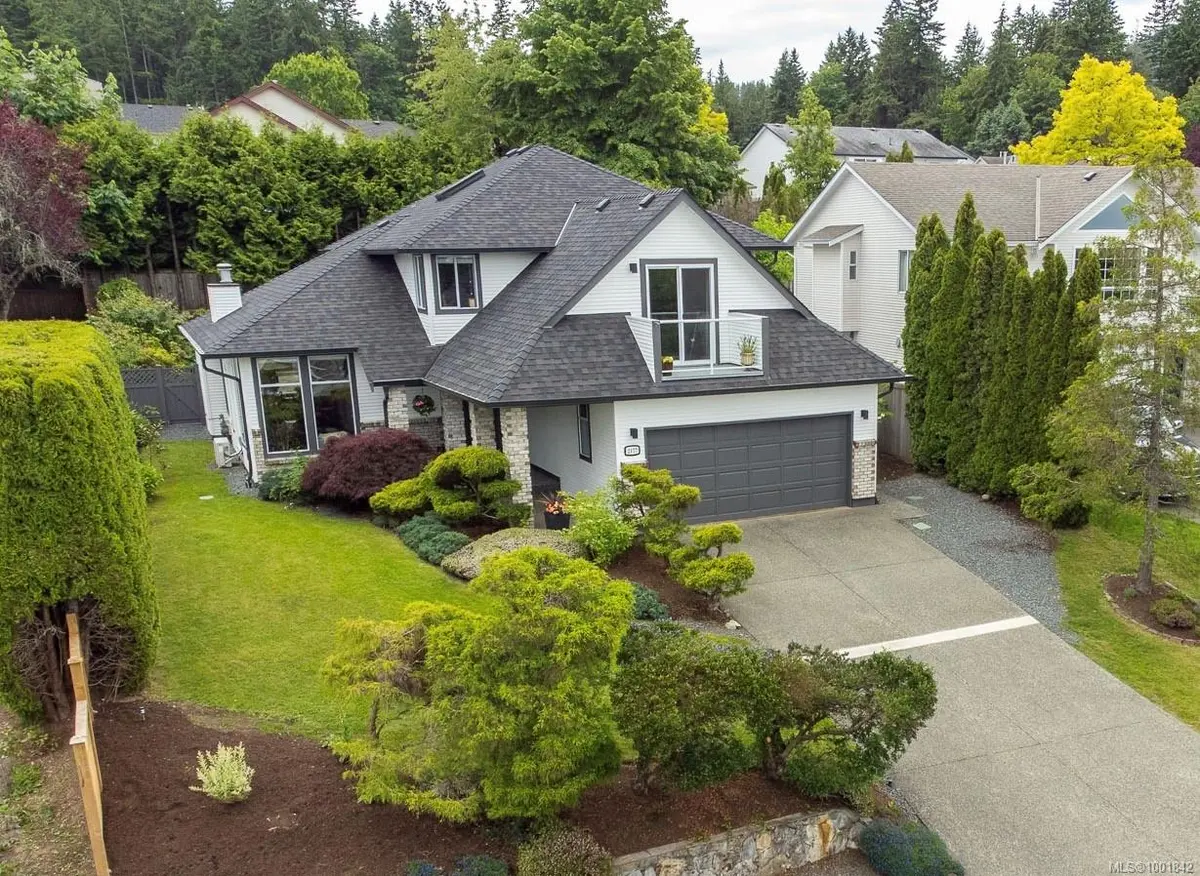 Nanaimo, BC V9R 6V2,2177 Woodthrush Pl