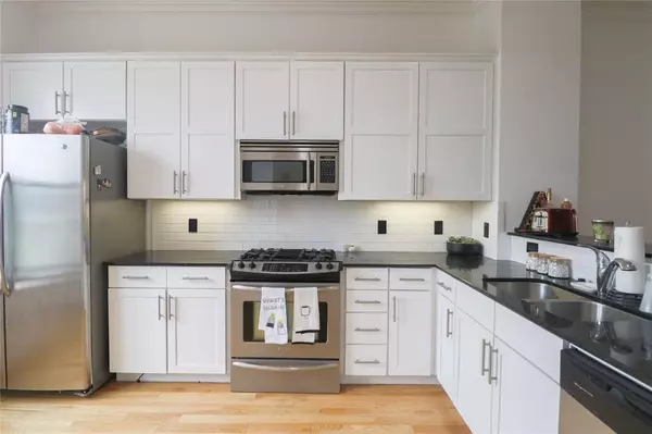 Fort Worth, TX 76102,708 Skyline Bluff Court