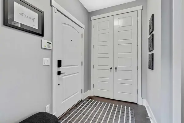 Calgary, AB T2M 3W4,2320 22 ST NW