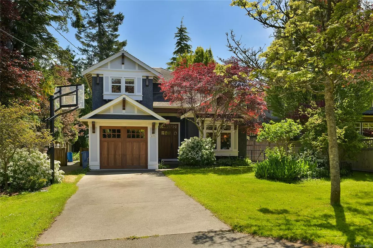 Oak Bay, BC V8S 2R1,2175 Bartlett Ave