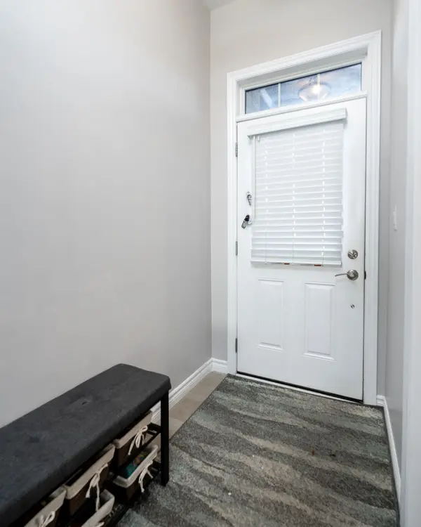 Loyalist, ON K7N 0A8,140 Simurda CT