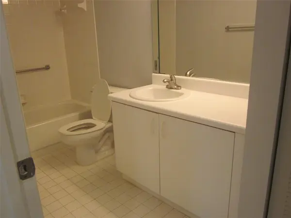 Tamarac, FL 33321,7719 Trent Dr #7719