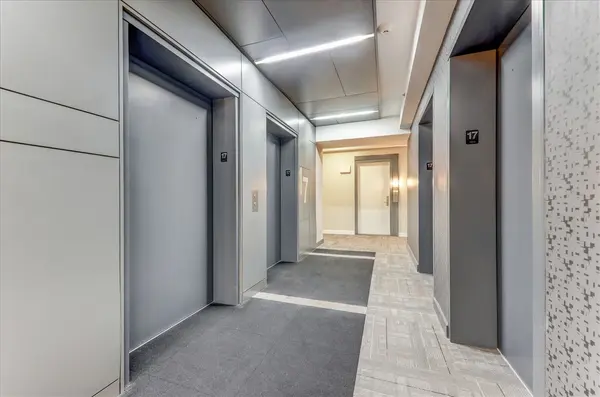 Toronto C01, ON M5V 1X2,318 Richmond ST W #1711