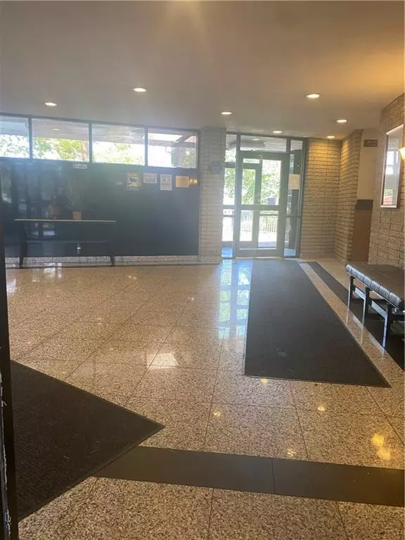 Staten  Island, NY 10306,145 Lincoln AVE #6X