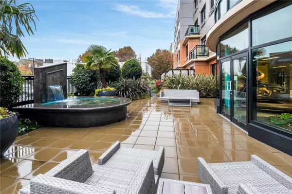 Victoria, BC V8V 0C9,1029 View St #804