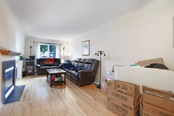 Ottawa, ON K2G 6H1,19 Wittingham DR