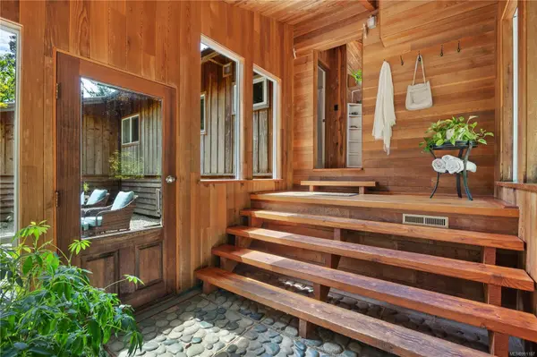 Cortes Island, BC V0P 1K0,500 Smelt Bay Rd