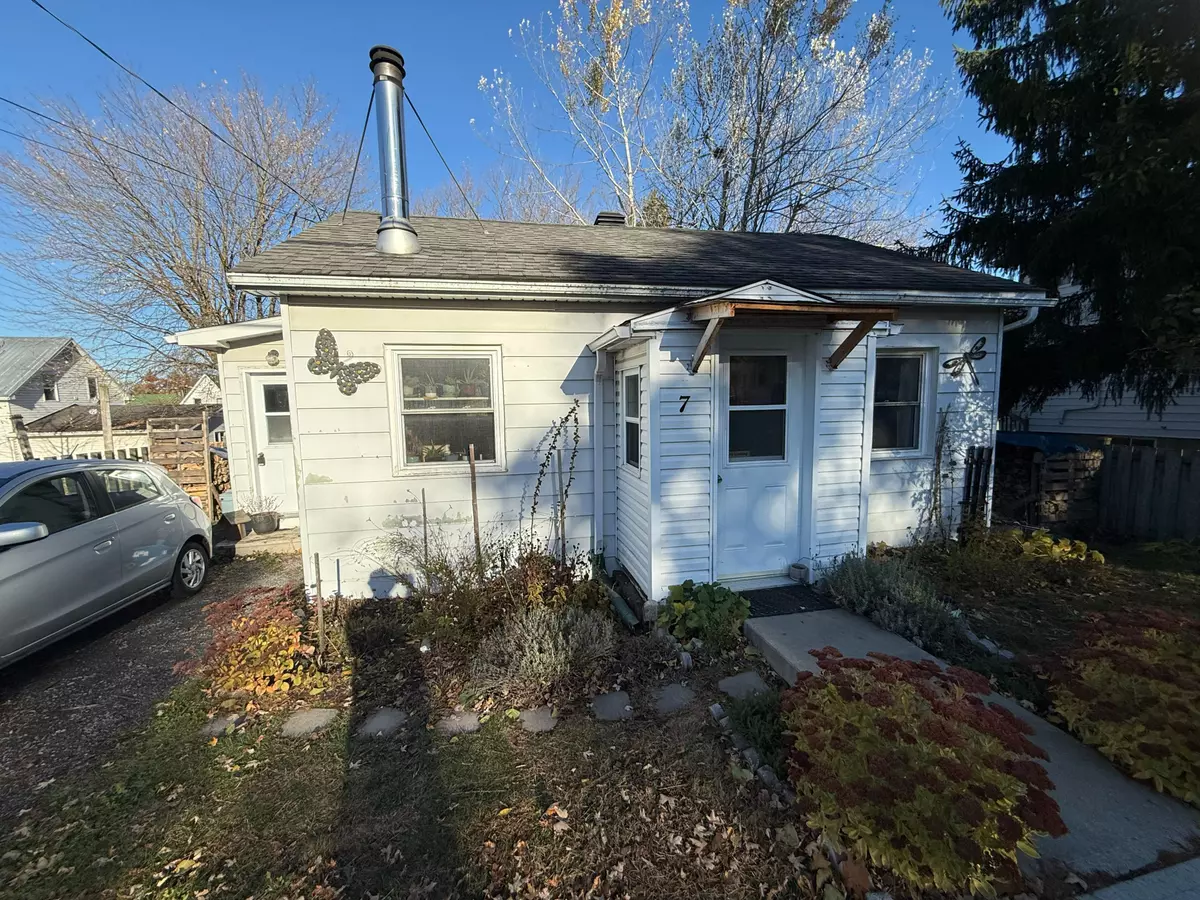 North Glengarry, ON K0C 1T0,7 Mechanic ST E