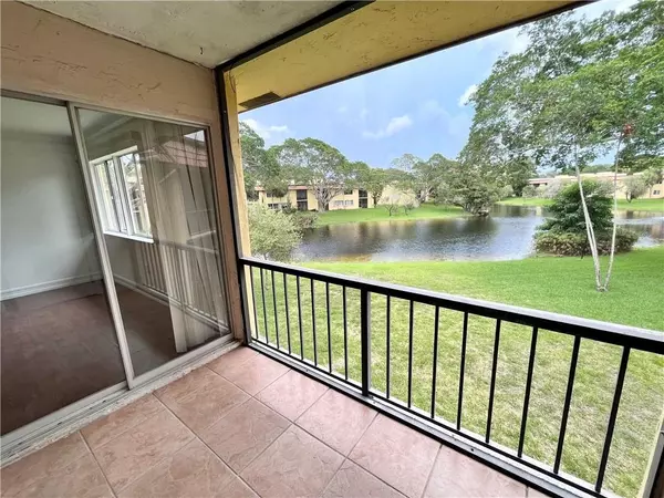 Boca Raton, FL 33486,824 SW 9th Street Cir #204
