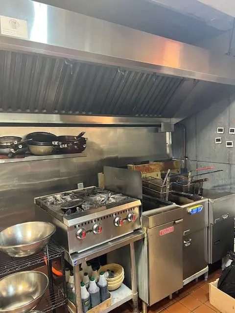 Toronto W01, ON M6R 1X6,2285 Dundas ST W